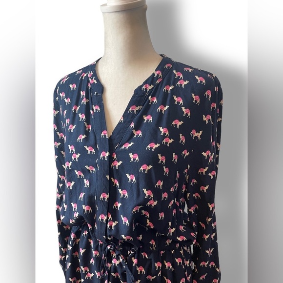 Crown & Ivy Size L Dress Llama Print Roll Tab Sleeve Drawstring Front Button - Picture 4 of 10